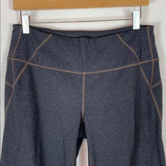 Athleta wide leg cropped grey yoga legging - Picture 5 of 7